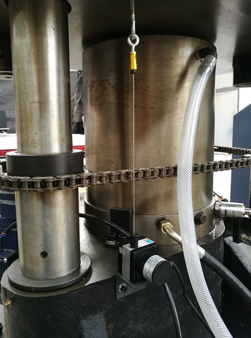 拉線式位移傳感器的輸出信號及工作原理