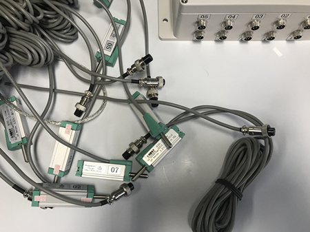 ������Ӟ�ͬ��(j��)��W(xu��)�ṩ��ͨ��λ�Ʋɼ�ϵ�y(t��ng)